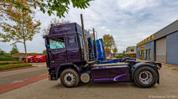 20251019-Tom-Holding-00330